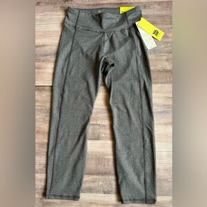 Gray Mid-Rise Cropped Capri Leggings